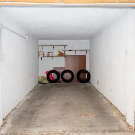 Апартаменты Modern Family Near The Hospital ,netflix & Free Wi-fi