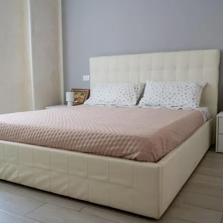 Apartamento Modern Family Near The Hospital, Netflix & Free Wi-fi Bréscia