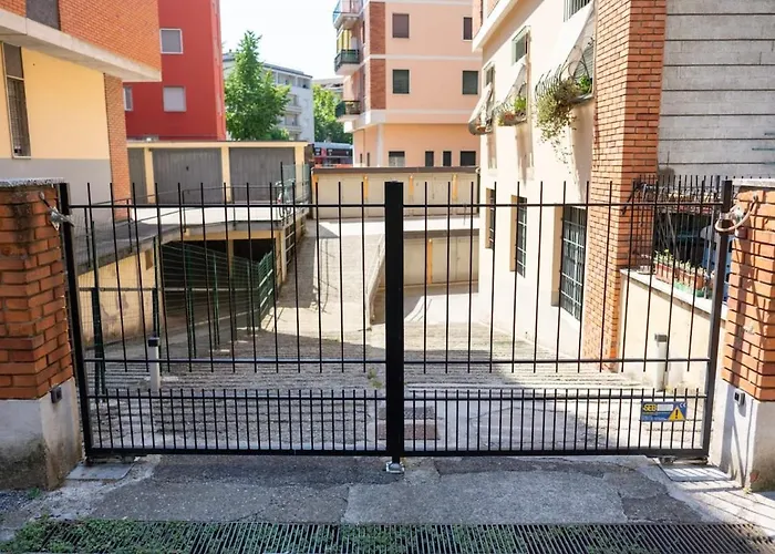 Modern Family Near The Hospital, Netflix & Free Wi-fi Διαμέρισμα *