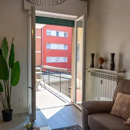 Апартаменти Modern Family Near The Hospital, Netflix & Free Wi-fi *
